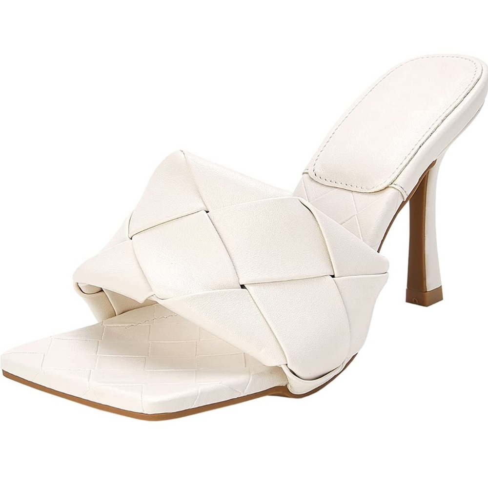 Square open toe woven sandal heels size 11 in white